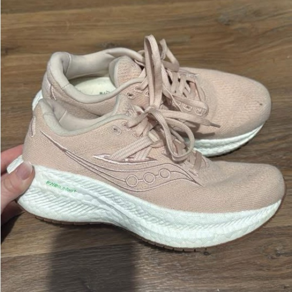Saucony Women's Blush Sneakers